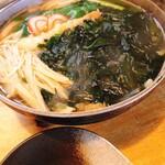 田舎 - わかめ煮込みうどん