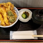 天ぷら新宿つな八 - お好み天丼上空から