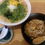 Kinchan Ramen - みそマヨチャーシューめん(裏メニュー)と、チャーハン