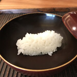 魚菜料理 縄屋 - 炊き立てのご飯