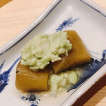 温石 - 焼きナスとズンダペースト。ナスの皮が焼けた際の焦げ臭い香りが、なんとも、たまりません。