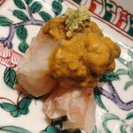 温石 - 馬糞ウニに見えるけど、伊勢海老の頭の味噌。鰹出汁で温めます。これは思わず身を捩ってしまうくらいの美味さ。心の底から悶絶してしまいました