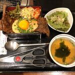 焼肉 黒バラモン - ハラミはみでる内ハラミ重 税込1200円