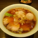 支那そばや - 味玉ワンタン鮭だしらぁ麺