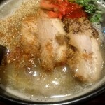 麺屋松三 - 黒トンコツチャーシュー