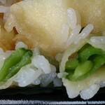 ほっともっと - 海鮮天丼のスナップエンドウ天ぷら