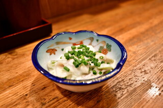 MIKURA - 豚肉と空豆の辛子マヨネーズ和え@380円