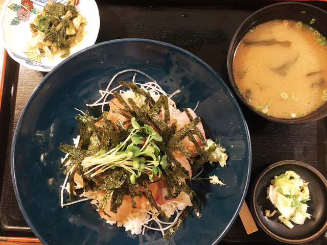 海鮮問屋仲見世 瓦町 魚介料理 海鮮料理 食べログ 海鮮問屋仲見世 瓦町 魚介料理 海鮮料理 食べログ