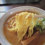 中華そば つしま - しなやかな中太ストレート麺