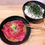 Haneda Ichiba Ginza Chokubaiten - 夜のマグロ丼（小盛り）580円＋税