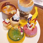 District Brasserie, Bar, Lounge - 