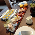 District Brasserie, Bar, Lounge - 