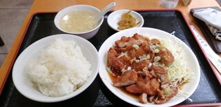 Kakourou - 若鶏肉の特製ソース
