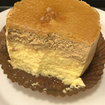 カフェベローチェ - プリンケーキの断面