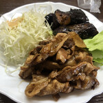 居喰処 光 - 2020/10/11
      ナスみそ、豚焼肉炒め 500円
      味噌おでん、シジミ味噌汁