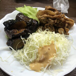 居喰処 光 - 2020/10/11
      ナスみそ、豚焼肉炒め 500円
      味噌おでん、シジミ味噌汁