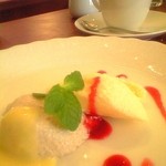 デッラ・アモーレ - 