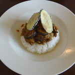 カレーの店 いーとん - 茄子とズッキーニのドライカレー　980円