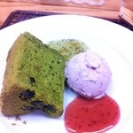 Otsu - 昨年１２月に行った時の抹茶シフォンとアイス