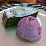 Otsu - お茶屋さんの抹茶ケーキ