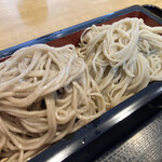 Teuchi Soba Kakitsubata - 二色せいろそば800円