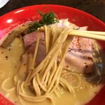 麺屋 Somie's - 鶏白湯ラーメンの麺