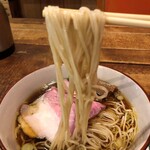 麺屋 Somie's - しょうゆラーメンの麺