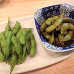 菜根譚 北海道中華 - 枝豆白黒２種盛（380円）