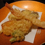 Washoku Yossan - 義三定食・よくばり定食の天ぷら