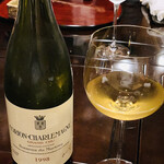 比良山荘 - ☆白ワイン
      ◎ コルトン・シャルルマーニュ1998  ボノー・デュ・マルトレイ（仏）。
      22年物はさすがに色合いも濃く味わい深い。