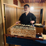 比良山荘 - ☆ライブ感たっぷり。伊藤大将との会話も弾む。
      