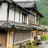 比良山荘 - 『比良山荘』建物全景。里山の情景に溶け込む素晴らしい山荘。