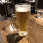 Hachi Bumme - ランチのビール　300円なのにジョッキでビックリ