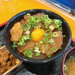 勝浦漁港 にぎわい市場 - 朝一の漁師丼