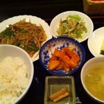 板の間中華 たいりくや - 豚肉とピーマンの細切り炒め