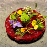 abysse - 鰹
      ビーツ、赤玉葱