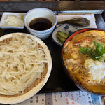 手延べうどん 粉縒 - 海老天とじ丼セット