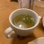 南海飯店 - かたい焼ソバのスープ