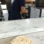 らーめん もとむら - カウンター内連携バッチリ