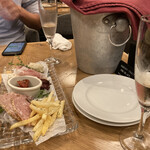 MEAT&WINE WINEHALL GLAMOUR - 