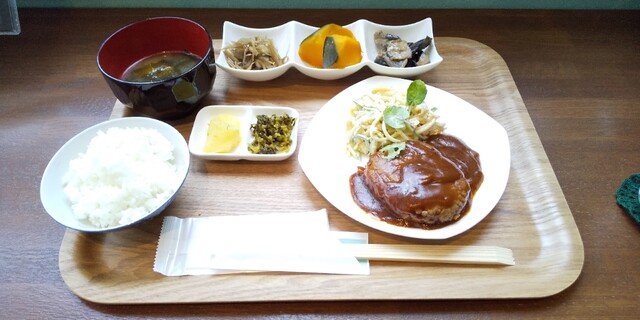 アンティークカフェ カシェット Antiquecafe Cachette 宝塚 カフェ 食べログ