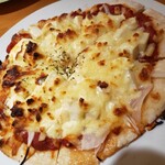hide’s dining 遊 - みんなで行った時に食べた豆腐ピザー。ピザ屋か？ってくらい実は人気メニュー。俺は一人だとあんま食べる機会無いけど 笑