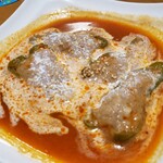 hide’s dining 遊 - ピーマンの肉詰め。このトマトのスープ仕立てがまた美味い！