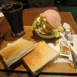 「モーニングセット」（500円）