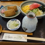 手打ち蕎麦 い志い - 冷やしたぬき蕎麦に稲荷
