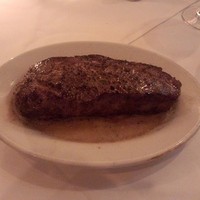 ルース クリス ステーキハウス - ニューヨークストリップの１６オンスで９，８００円