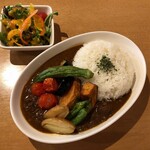 Gabunomi Bisutoro Sakaba Negiraiya - 有機野菜カレー(2020/08撮影)