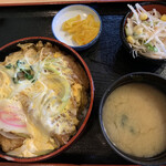 信濃庵 - 2020/8/29  カツ丼　750円