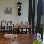 카페 르반 - 테이블 좌석