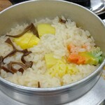 Keizan - （右の固形燃料）栗と薩摩芋の釜飯